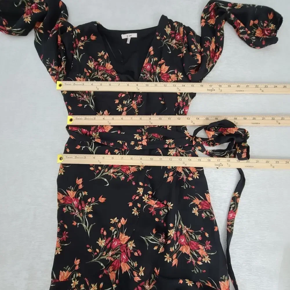Mi Ami Ginger floral wrap dress black floral Size XS Whimsigoth Feminine Office - Picture 3 of 10